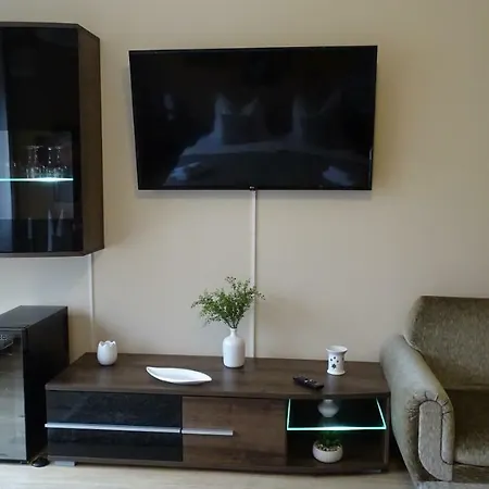 Wolf Apartment